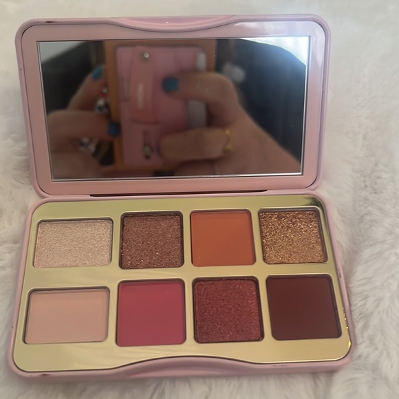 Too Faced Let’s Play Eyeshadow Pallet NWOT - Picture 2 of 4